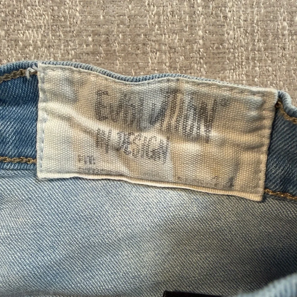 Evolution In Design Girls Size 14 Distressed Denim Shorts Light Wash Frayed Blue
